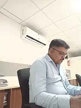 Desi Londa 143 online show from June 11, 3:15 am