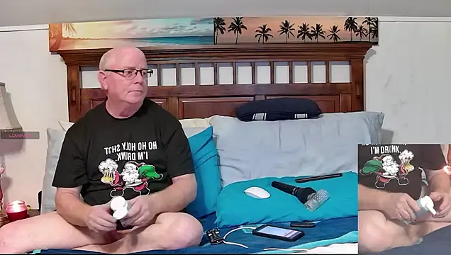 Snapshot of bigspike1960 chatting on December 23, 5:22 pm bigspike1960 online show from December 23, 5:22 pm