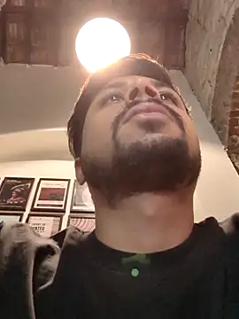  IRRESISTIBLE  online show from April 18, 10:49 am