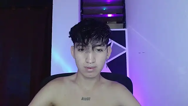 littlextreme online show from March 17, 1:03 am