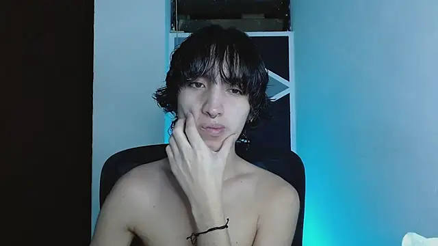 littlextreme online show from April 23, 2:49 am