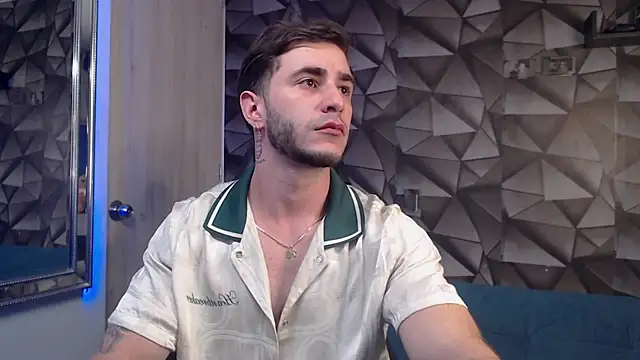 Latino stud4u online show from November 21, 12:42 am