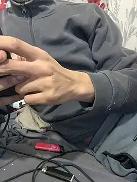 Kize69 online show from February 25, 5:04 pm