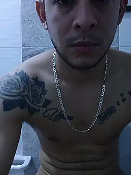 Enikermiss online show from March 5, 10:50 pm