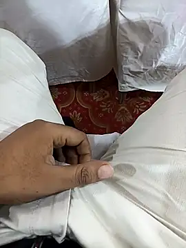 Snapshot of witchhunter1 chatting on October 27, 2:41 pm witchhunter1 online show from October 27, 2:41 pm