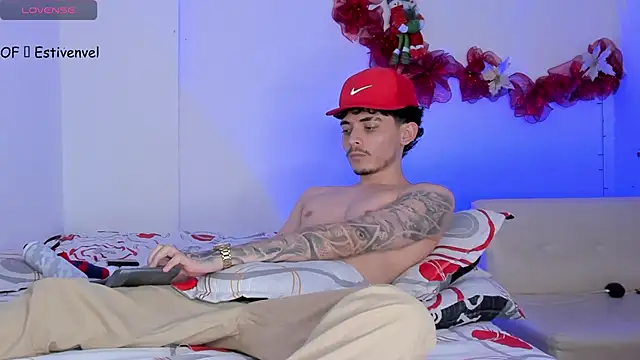 steve latin online show from December 31, 7:40 pm