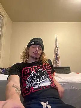 Snapshot of trippyski chatting on February 6, 6:29 am trippyski online show from February 6, 6:29 am