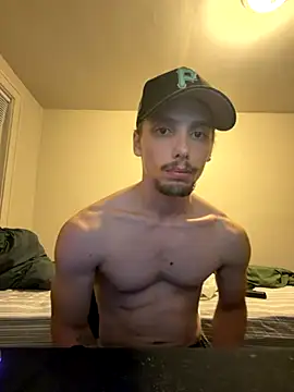 Snapshot of trippyski chatting on October 18, 4:28 am trippyski online show from October 18, 4:28 am