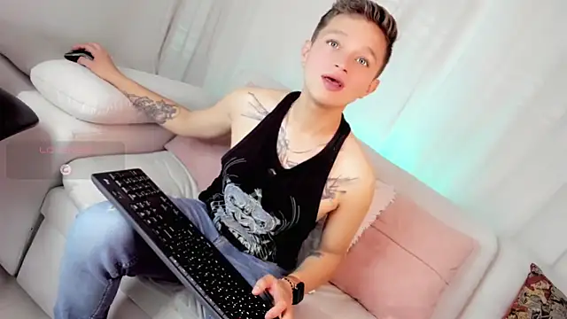 Tim wolf online show from April 18, 7:51 pm