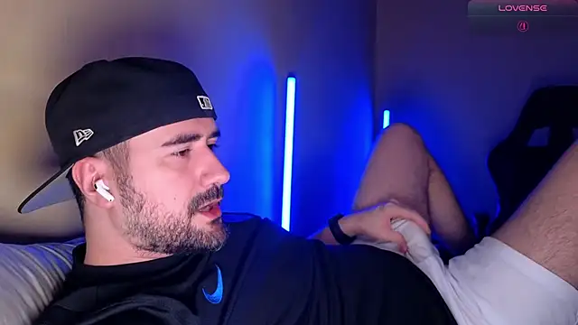 DominantTheo online show from March 22, 3:44 am