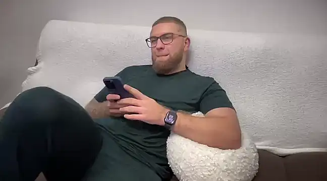 Bear bear  online show from December 16, 5:06 am