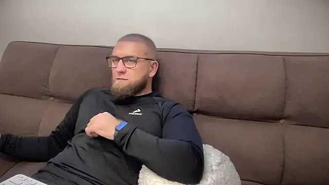 Bear bear  online show from December 31, 12:57 pm