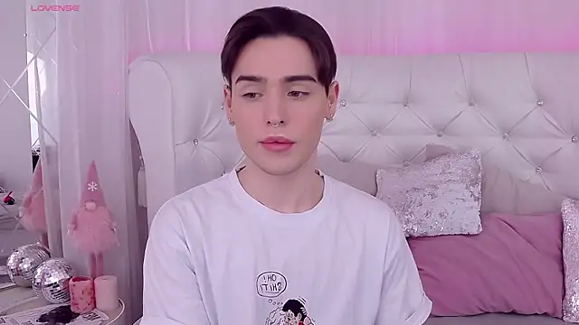 RobbyCharming online show from January 11, 7:38 pm