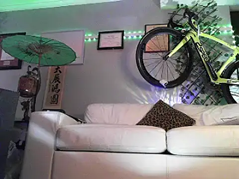 OSIRlS online show from March 18, 1:23 pm