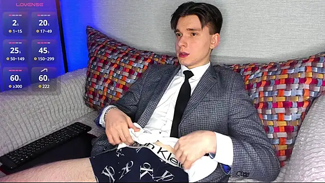 maxboy4 online show from January 3, 3:44 pm