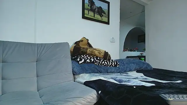 JONAS SMITH  online show from February 3, 2:20 am