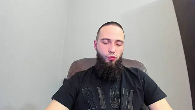 A              online show from February 11, 6:55 pm