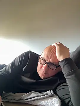 vanjbi45 online show from October 27, 11:45 am