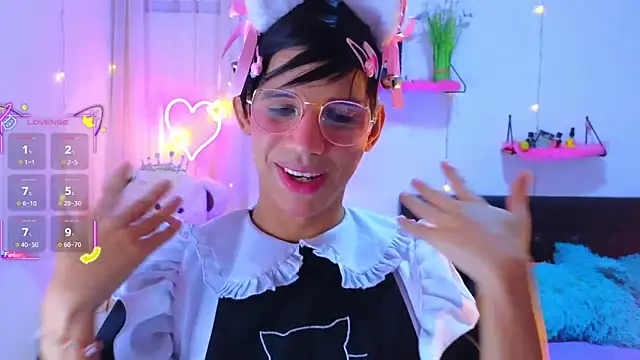 Ariel Femboy  online show from November 25, 3:52 am