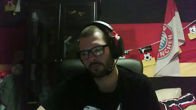 Die-geile-Sau online show from November 11, 10:15 pm