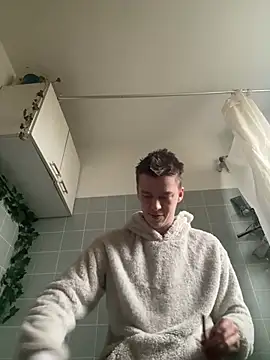 Toyjungee online show from January 9, 2:22 pm