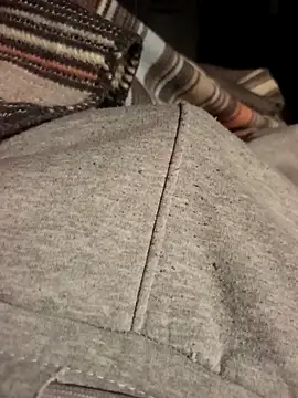 Freezing Duck online show from December 18, 3:02 am