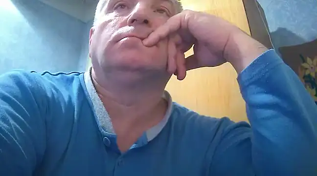 GYurmoka70 online show from December 24, 11:44 pm