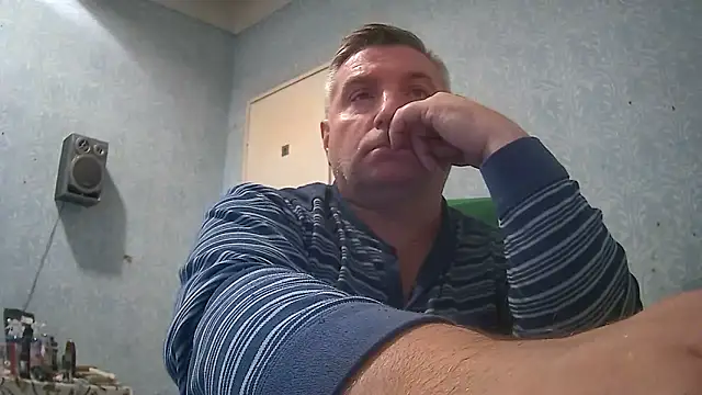 GYurmoka70 online show from September 28, 7:45 pm