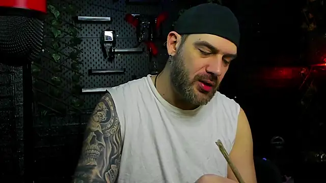 LexXHardy online show from April 7, 3:12 pm