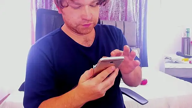 michacosio online show from January 11, 7:05 pm