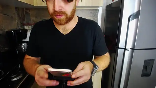 michacosio online show from March 8, 8:35 pm