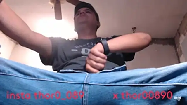 thor000089 online show from October 28, 3:31 am