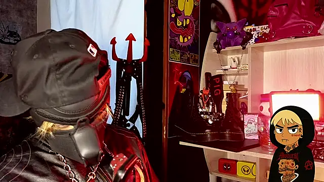 AcidMilo online show from October 12, 10:15 pm