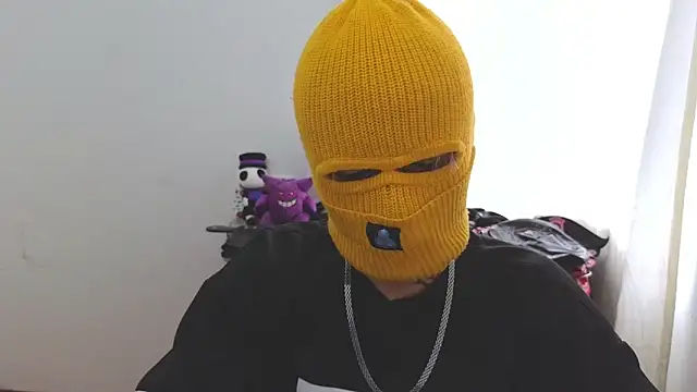 AcidMilo online show from March 11, 8:20 pm