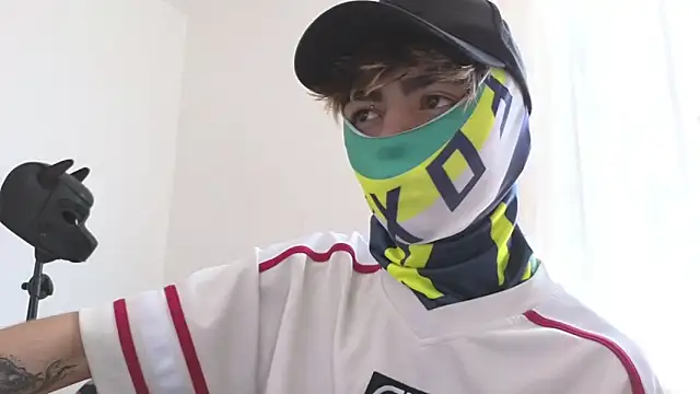 AcidMilo online show from February 16, 1:49 pm