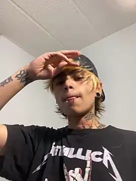 AcidMilo online show from October 1, 11:08 pm