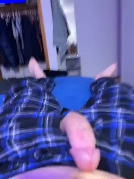 prekumstud online show from February 5, 1:44 pm