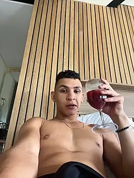 liuscast22 online show from April 19, 8:11 pm