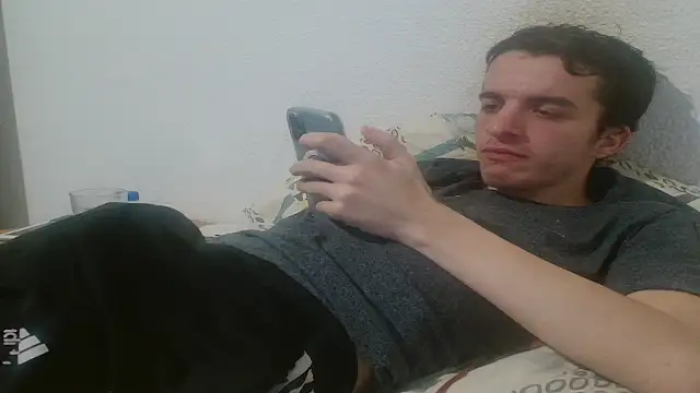 Tombgy07 online show from February 8, 9:30 pm