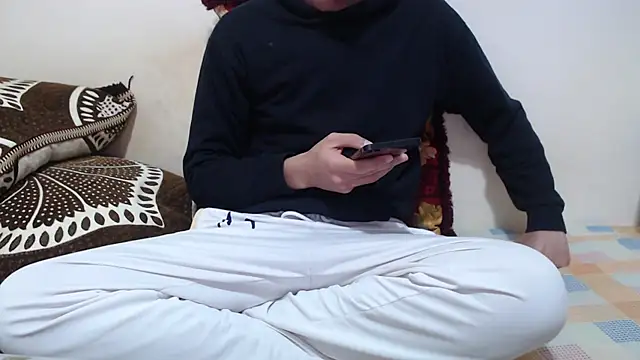 Alexdelarge323 online show from February 19, 12:45 pm