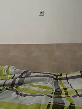 WhiteeMen online show from January 18, 11:45 am