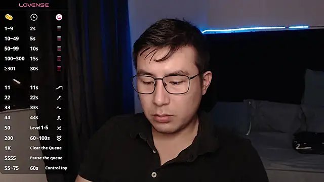 andrewmhilton  online show from November 1, 6:28 am