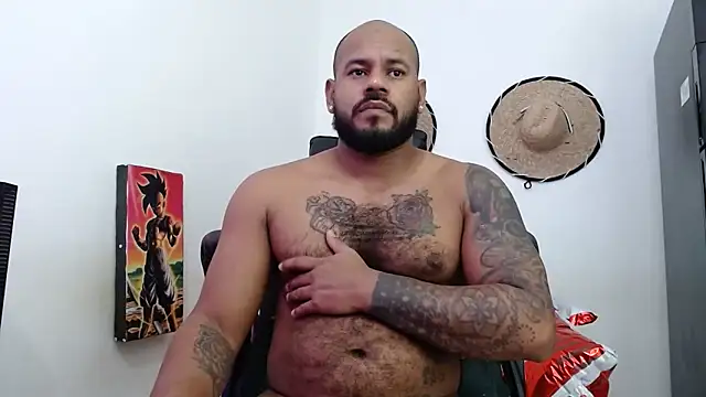 Damian64420 online show from April 15, 10:32 pm