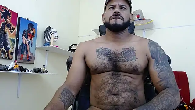 Snapshot of Damian64420 chatting on October 24, 3:30 am Damian64420 online show from October 24, 3:30 am