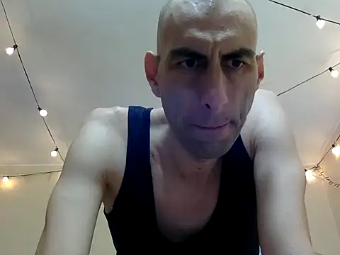 Snapshot of HandsomeAlfie chatting on October 4, 2:27 am HandsomeAlfie online show from October 4, 2:27 am