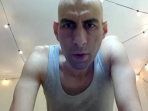 Snapshot of HandsomeAlfie chatting on September 13, 3:40 am HandsomeAlfie online show from September 13, 3:40 am