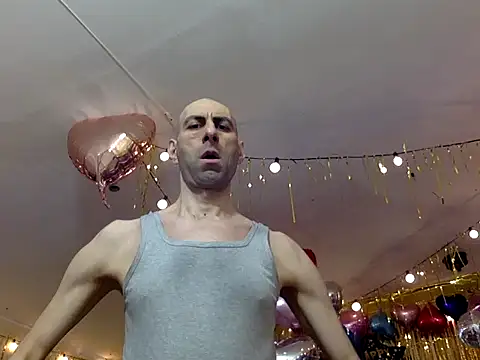 HandsomeAlfie online show from January 17, 2:14 am