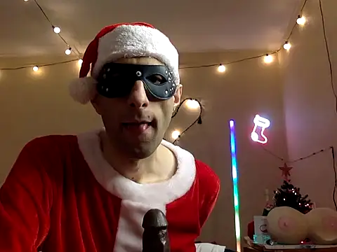 Snapshot of HandsomeAlfie chatting on December 22, 9:42 pm HandsomeAlfie online show from December 22, 9:42 pm