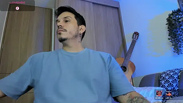 alejandro stark online show from June 3, 10:48 pm