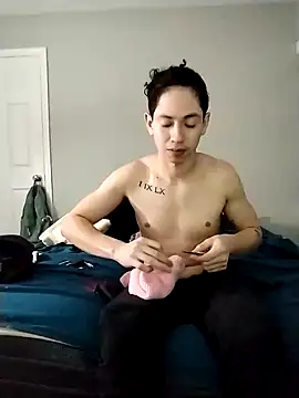 LiverandBrat77 online show from December 18, 6:10 am